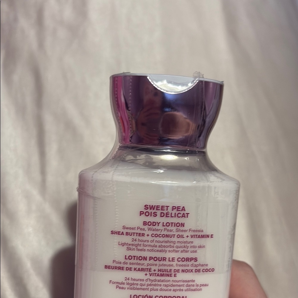 Bath & Body Works Sweet Pea Body Lotion - Pink and White - Picture 2 of 3